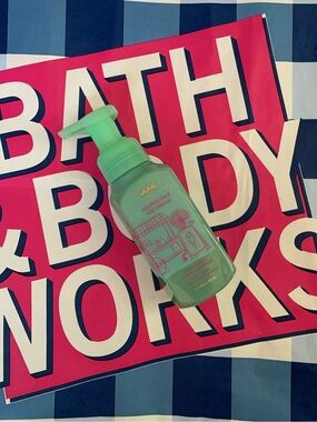 NWT Bath & Body Works Neapolitan Ice Cream Foaming Hand Soap